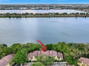 2445 NW 33rd St 1410, Oakland Park FL 33309