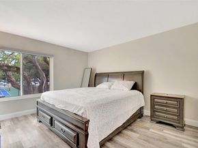 2445 NW 33rd St 1410, Oakland Park FL 33309