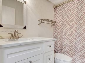 2445 NW 33rd St 1410, Oakland Park FL 33309