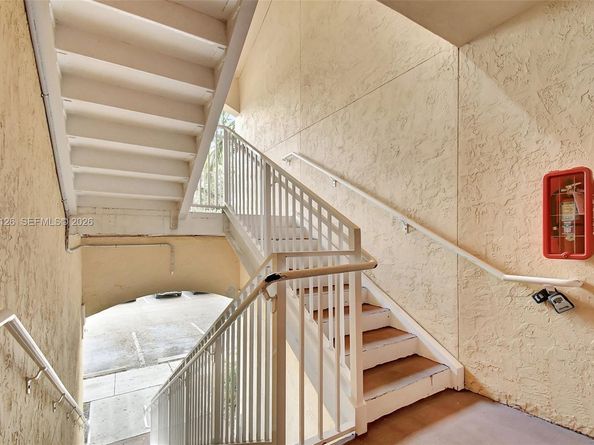 2445 NW 33rd St 1410, Oakland Park FL 33309