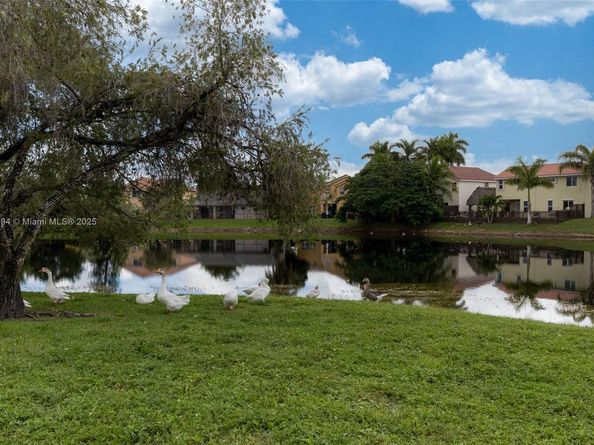 14985 SW 48th Ter 26H, Miami FL 33185