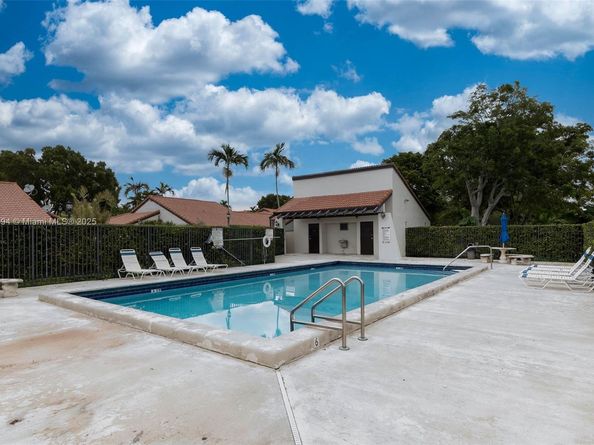 14985 SW 48th Ter 26H, Miami FL 33185