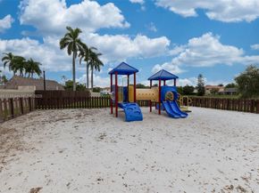 14985 SW 48th Ter 26H, Miami FL 33185