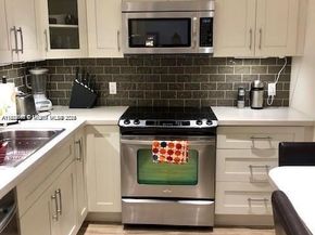 400 Kings Point Dr 820, Sunny Isles Beach FL 33160