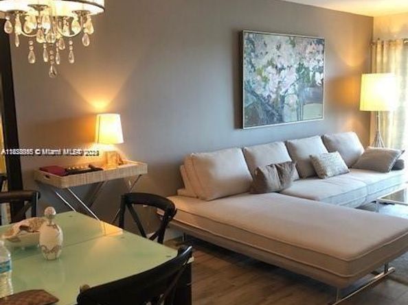 400 Kings Point Dr 820, Sunny Isles Beach FL 33160