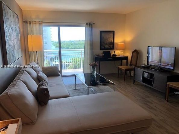400 Kings Point Dr 820, Sunny Isles Beach FL 33160
