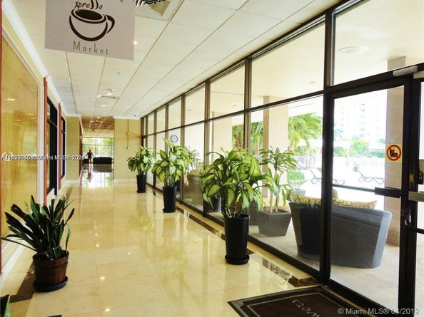 400 Kings Point Dr 820, Sunny Isles Beach FL 33160