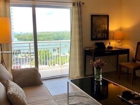 400 Kings Point Dr 820, Sunny Isles Beach FL 33160