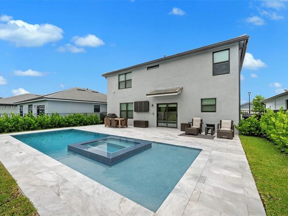 3142 Poinciana St, Lauderdale Lakes FL 33311