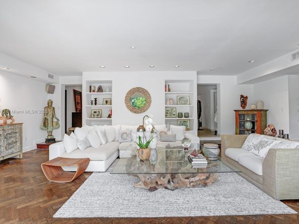 575 Hibiscus Ln, Miami FL 33137