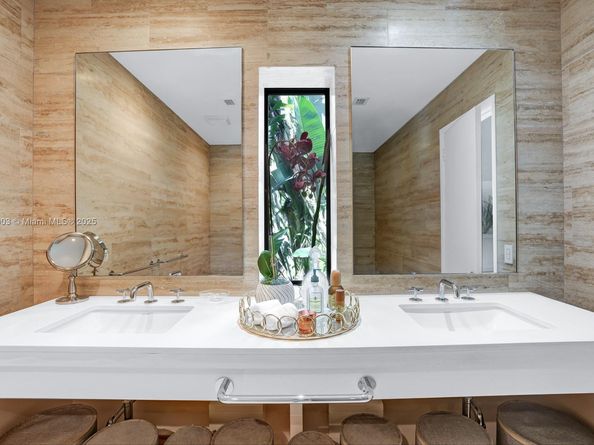 575 Hibiscus Ln, Miami FL 33137