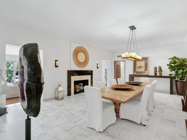 575 Hibiscus Ln, Miami FL 33137