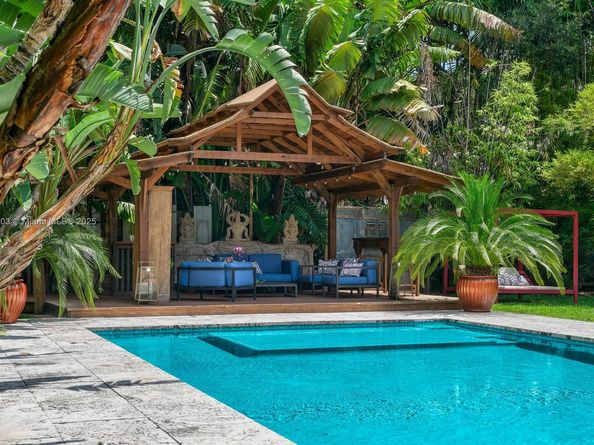 575 Hibiscus Ln, Miami FL 33137