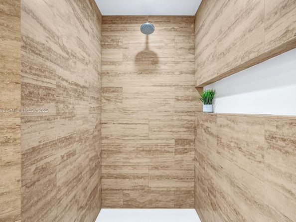 575 Hibiscus Ln, Miami FL 33137