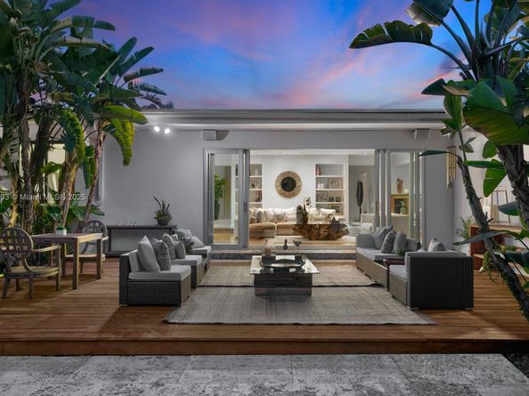 575 Hibiscus Ln, Miami FL 33137
