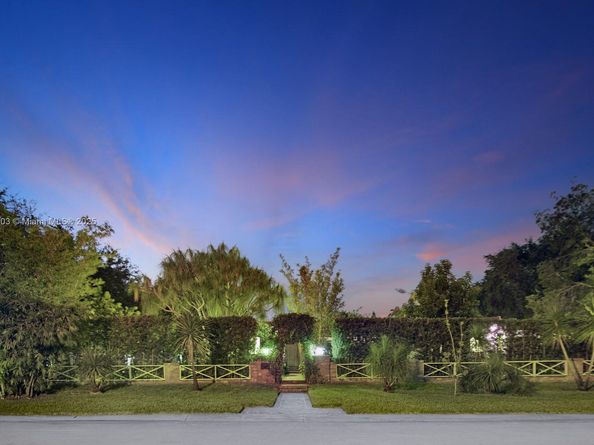 575 Hibiscus Ln, Miami FL 33137