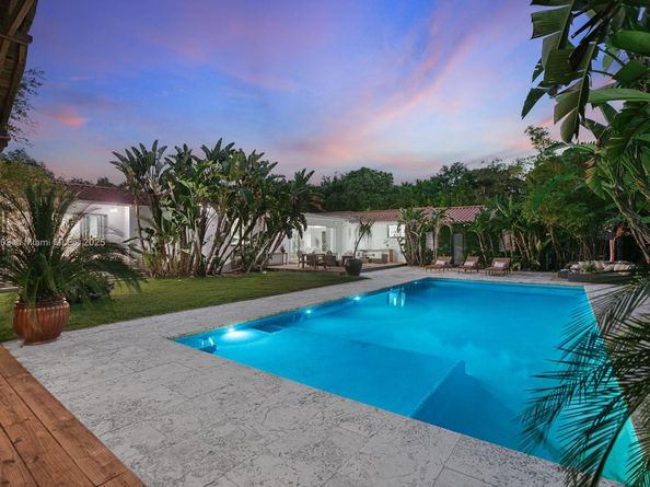 575 Hibiscus Ln, Miami FL 33137