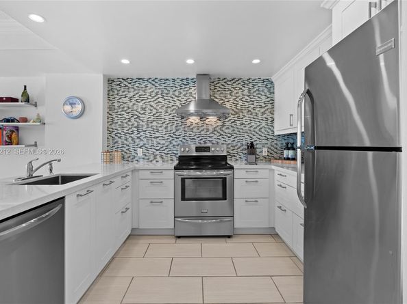 6900 Bay Dr 10H, Miami Beach FL 33141