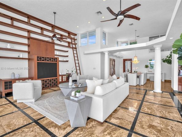 1925 Harbourview Dr, Fort Lauderdale FL 33316