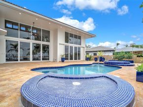 1925 Harbourview Dr, Fort Lauderdale FL 33316