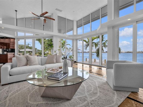 1925 Harbourview Dr, Fort Lauderdale FL 33316