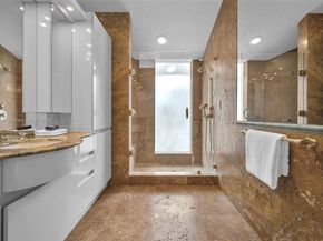1925 Harbourview Dr, Fort Lauderdale FL 33316