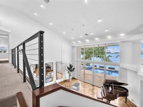 1925 Harbourview Dr, Fort Lauderdale FL 33316