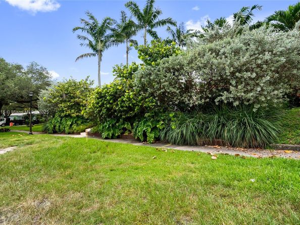 480 NE 103rd St, Miami Shores FL 33138
