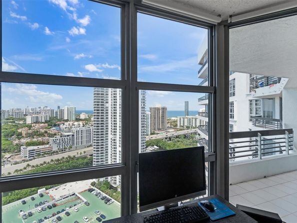 3530 Mystic Pointe Dr 3107, Aventura FL 33180