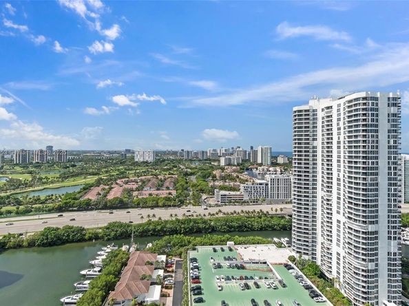 3530 Mystic Pointe Dr 3107, Aventura FL 33180