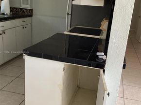 5741 Simms St, Hollywood FL 33021
