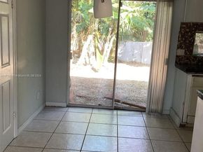 5741 Simms St, Hollywood FL 33021