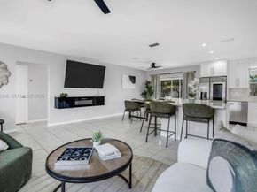 5400 Van Buren St, Hollywood FL 33021