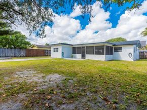5400 Van Buren St, Hollywood FL 33021