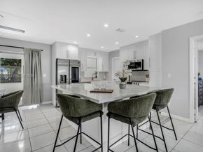 5400 Van Buren St, Hollywood FL 33021