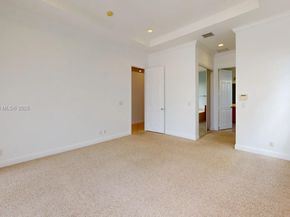 4713 Village Way, Davie FL 33314