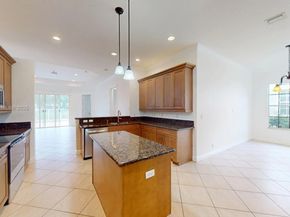 4713 Village Way, Davie FL 33314