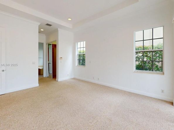 4713 Village Way, Davie FL 33314