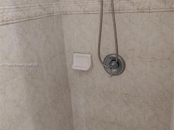 4713 Village Way, Davie FL 33314