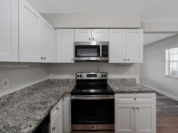 1220 NW 18th Ave, Fort Lauderdale FL 33311