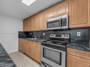 4180 NW 79th Ave 1D, Doral FL 33166