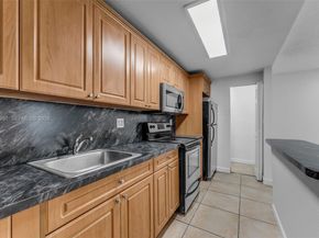 4180 NW 79th Ave 1D, Doral FL 33166