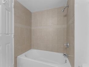 4180 NW 79th Ave 1D, Doral FL 33166