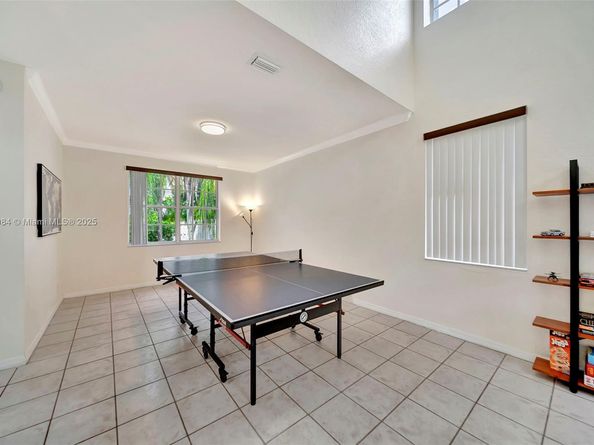 126 Cameron Ct, Weston FL 33326
