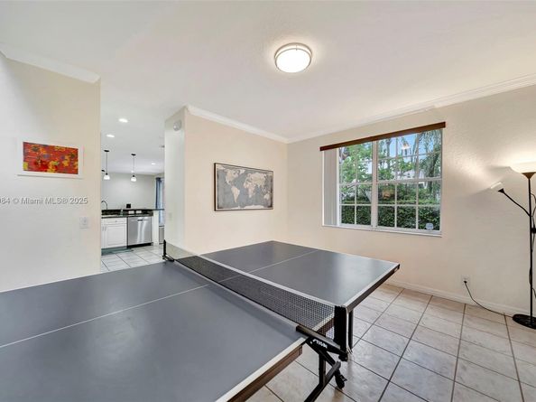 126 Cameron Ct, Weston FL 33326
