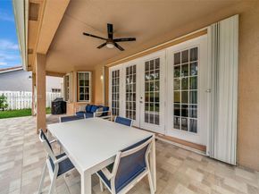 126 Cameron Ct, Weston FL 33326