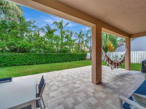 126 Cameron Ct, Weston FL 33326