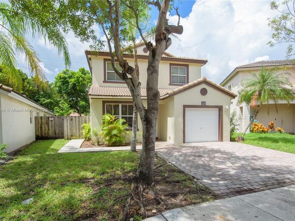 1316 SE 18th Ter, Homestead FL 33035