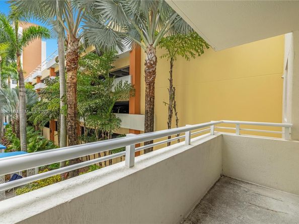 18800 NE 29th Ave 230, Aventura FL 33180