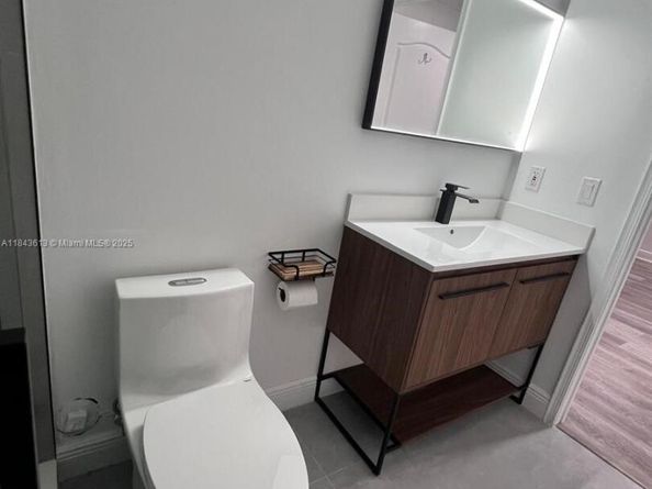 5091 NW 7th St 109, Miami FL 33126